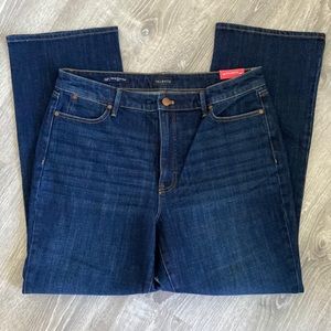 BRAND NEW BOOTCUT JEANS!!